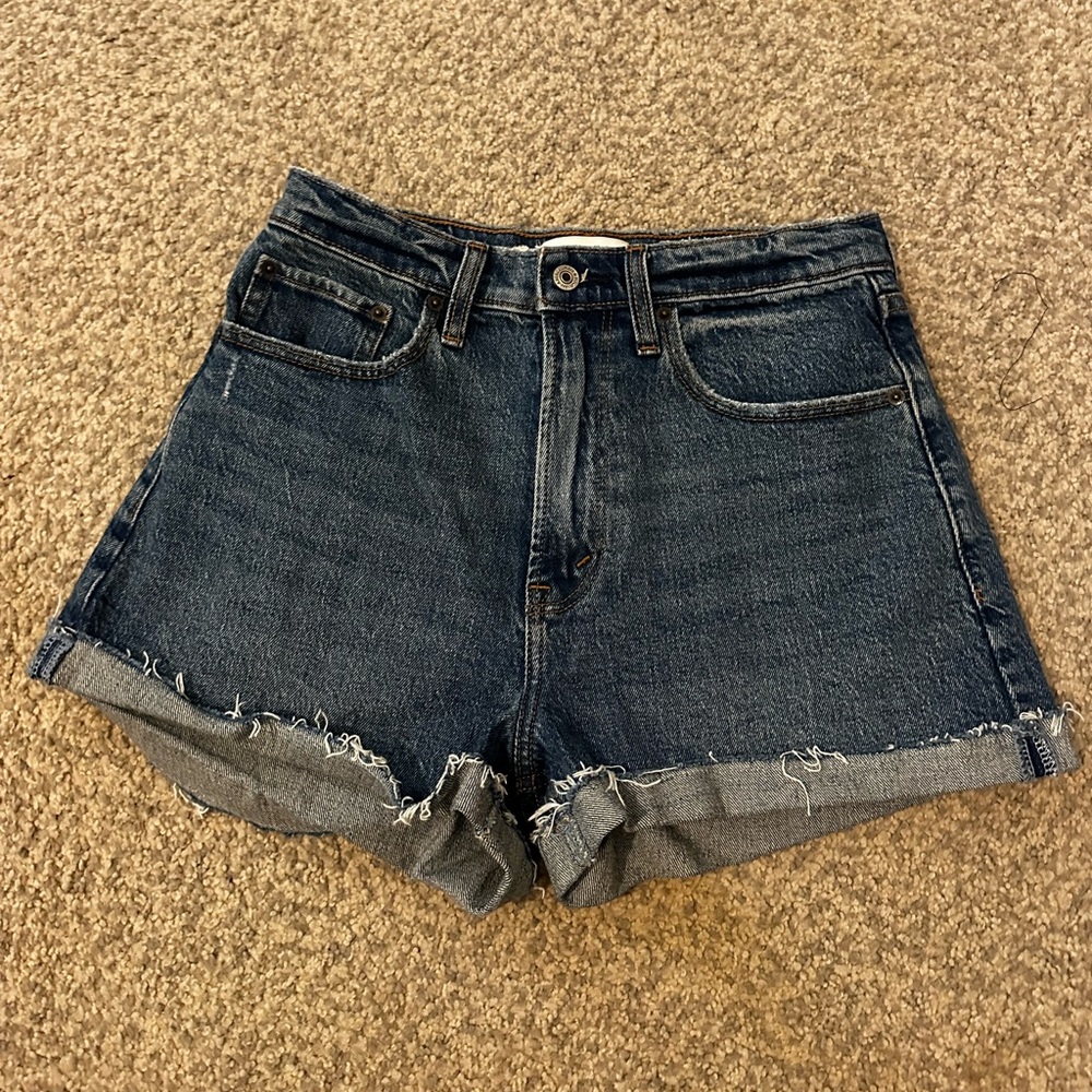 Abercrombie Curve Love High Rise Mom Short